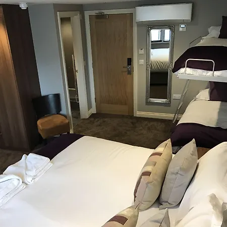 方德瑞34酒店 酒店 彭里斯