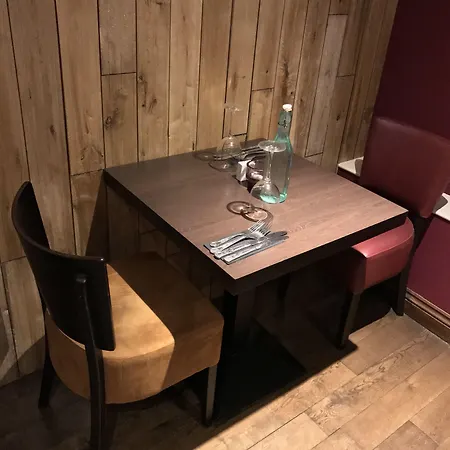 Foundry 34 Отель