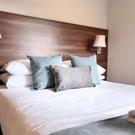 Foundry 34 فندق بنريث