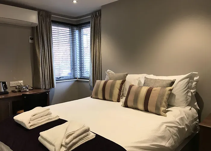 方德瑞34酒店 酒店 彭里斯